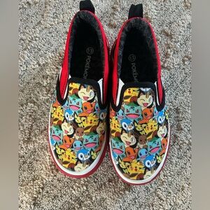 Pokémon Slide on boys shoes size 13